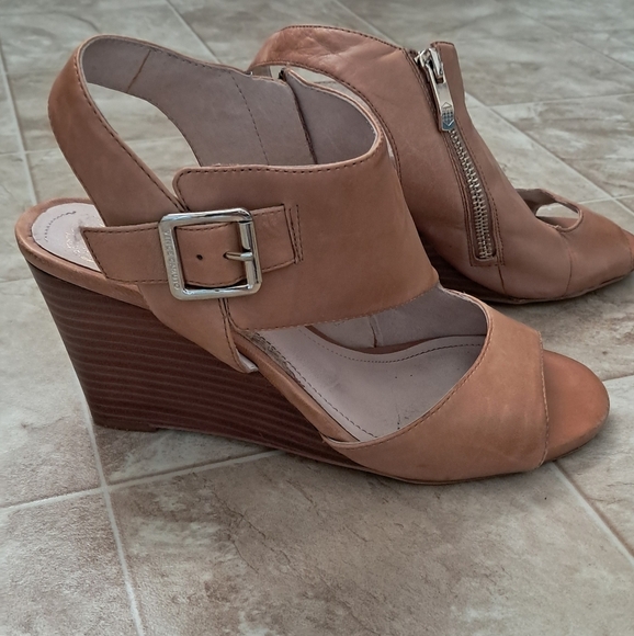 Vince camuto platform shoes - Picture 2 of 15